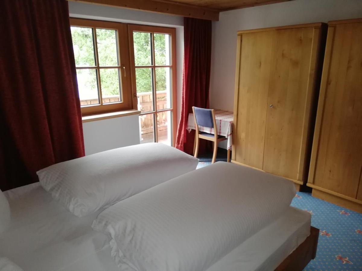 Foersterhaus Apartment Holzgau Luaran gambar