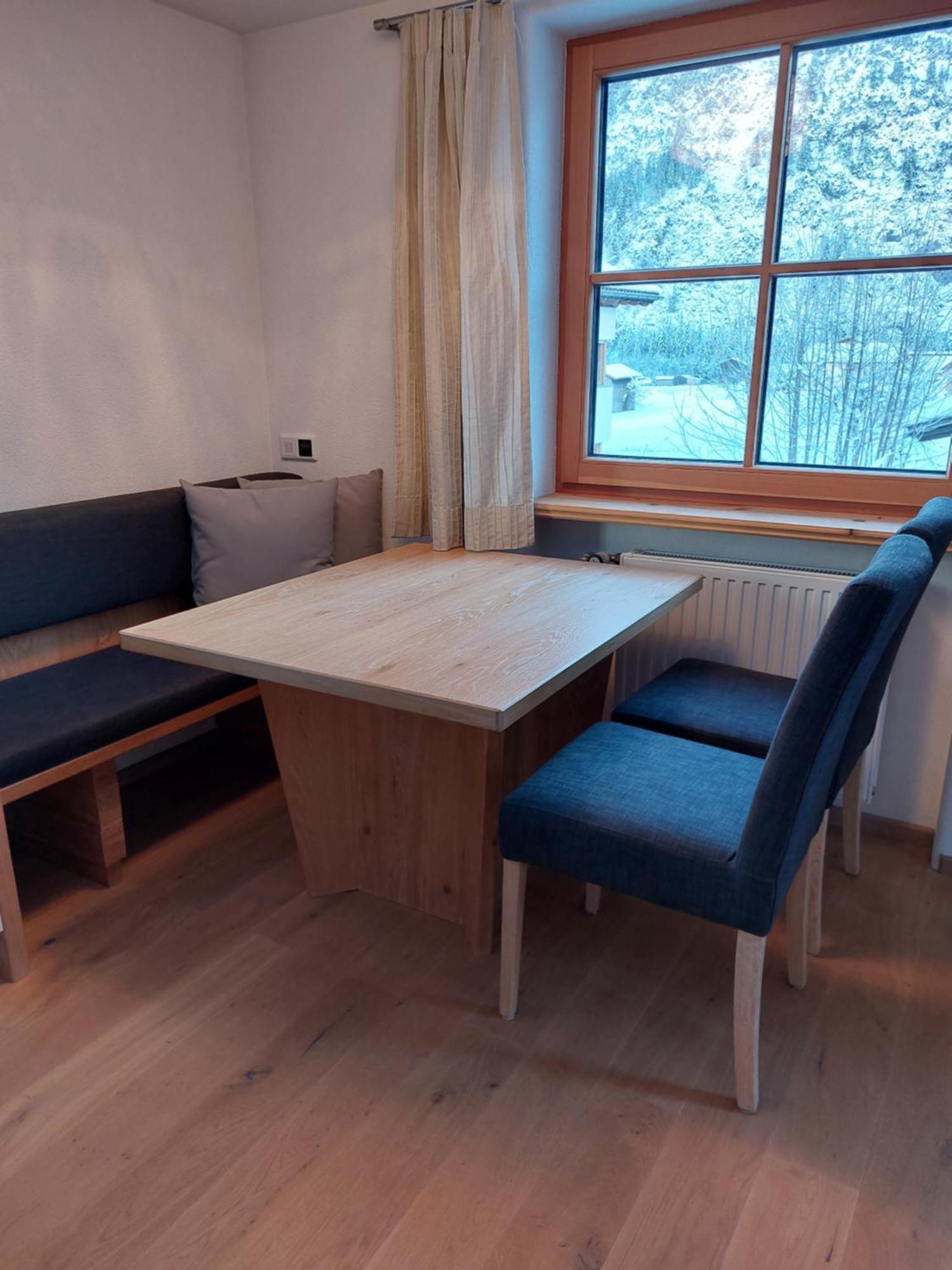 Foersterhaus Apartment Holzgau Luaran gambar